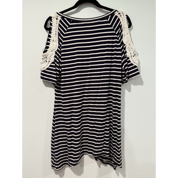 Soft Surroundings Top Women Medium Cold Shoulder Stretch Striped Travel Vacation - Picture 2 of 5